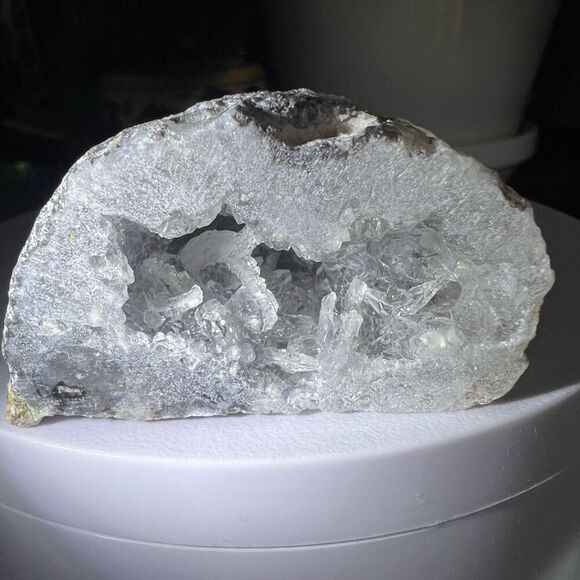 Natural Sugar Quartz‎ Geode - Picture 3 of 12